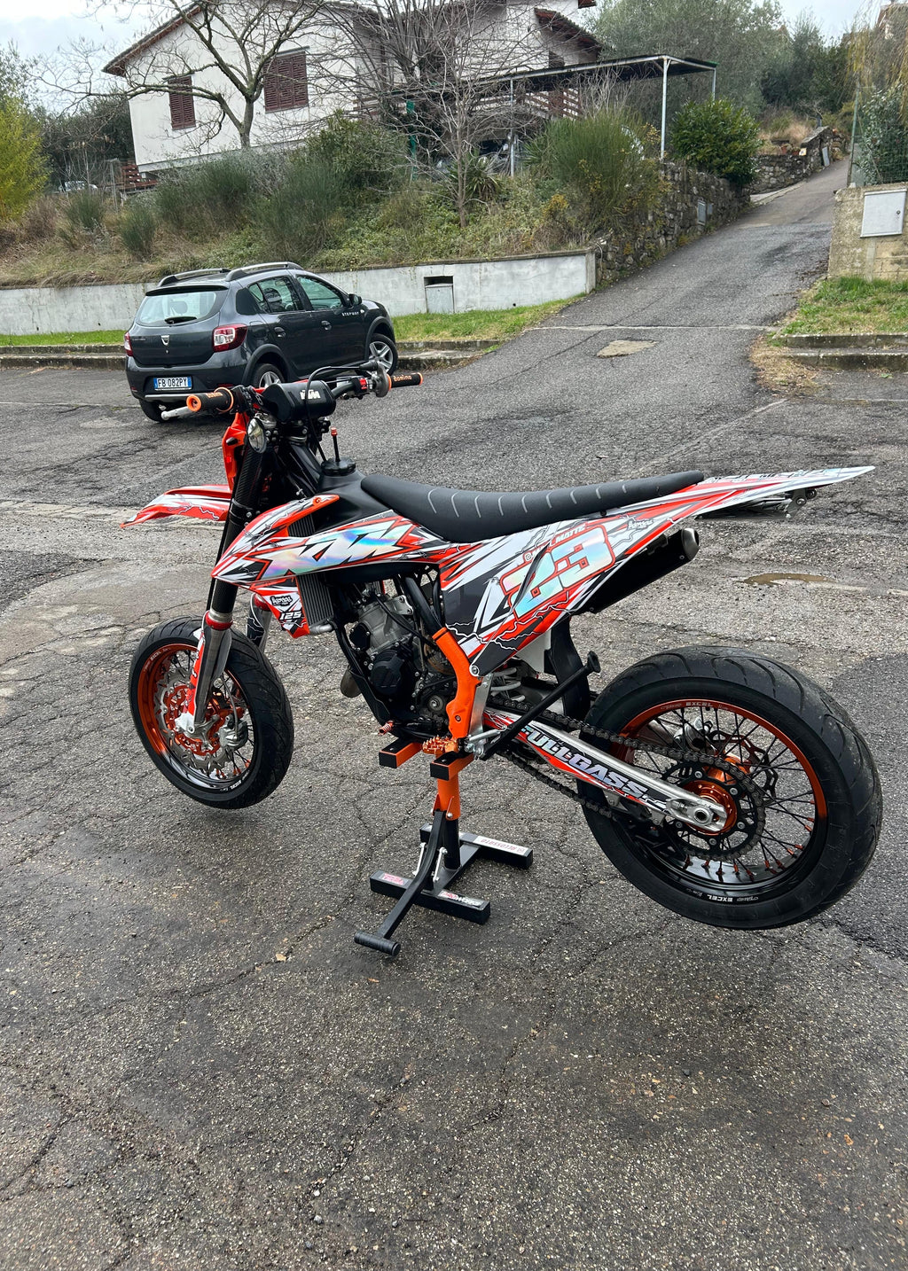 ACCONTO GRAFICHE 100% CUSTOM