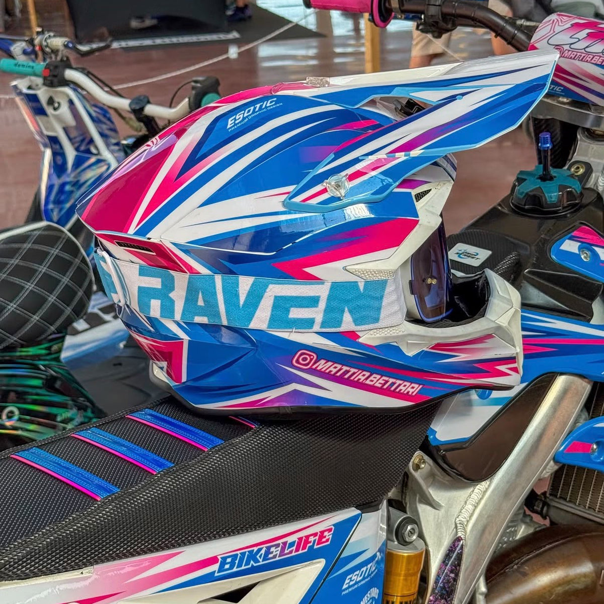 GRAFICHE CASCO 100% CUSTOM