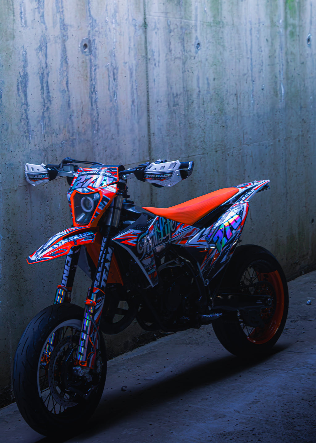 ACCONTO GRAFICHE 100% CUSTOM