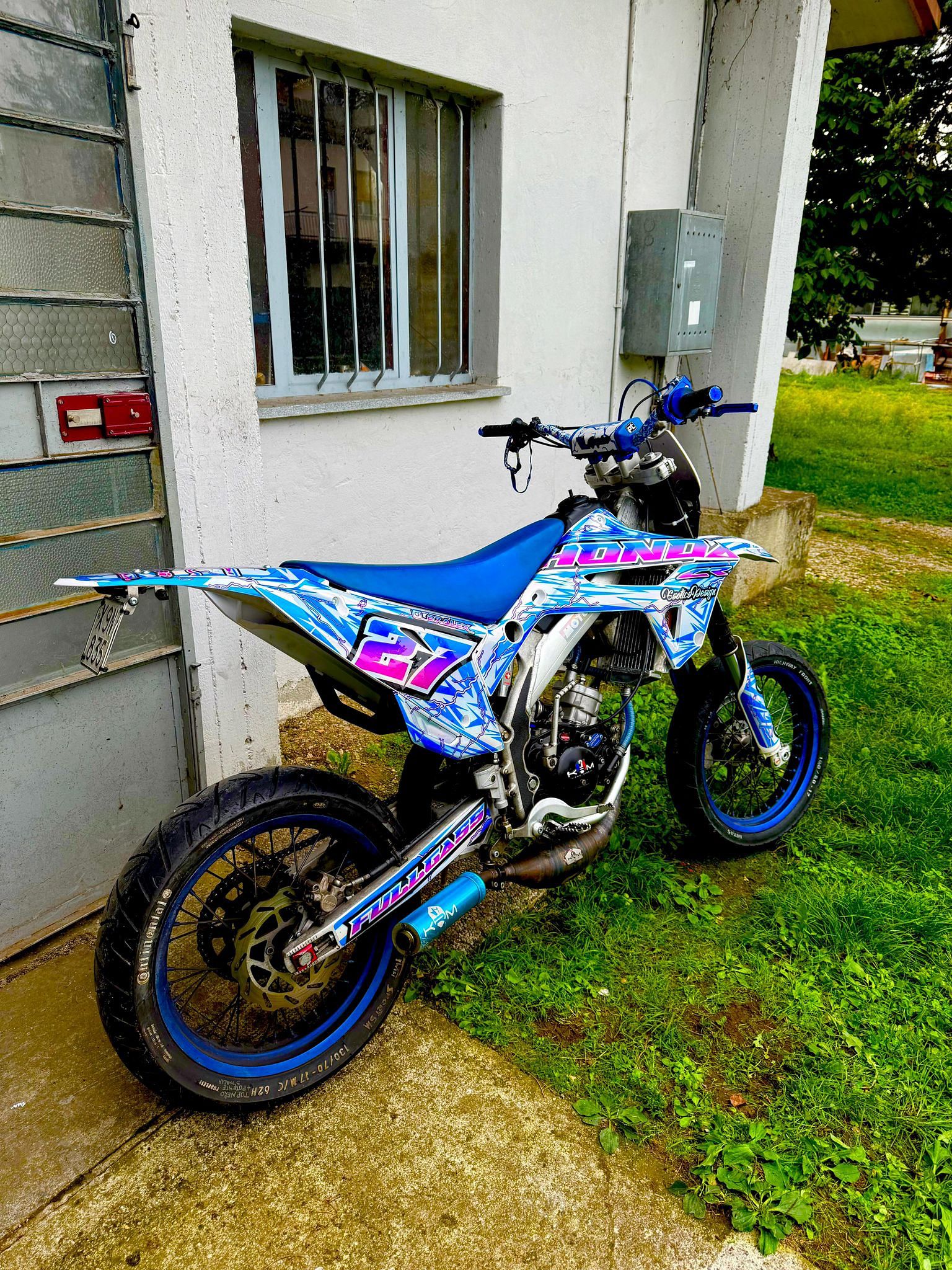 FULL CUSTOM KIT