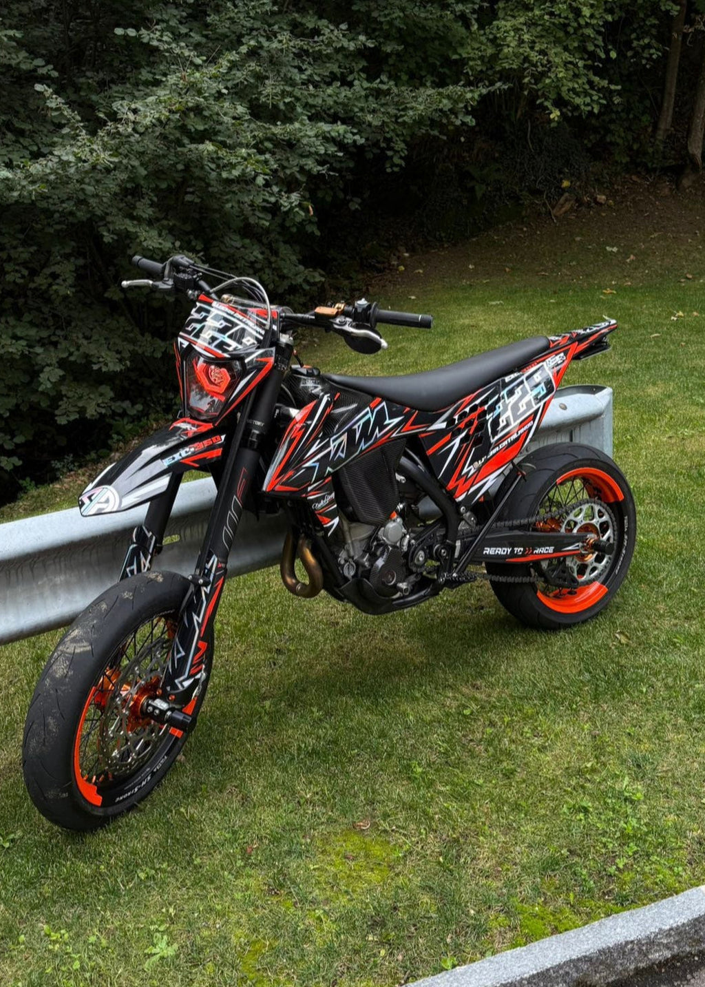 ACCONTO GRAFICHE 100% CUSTOM